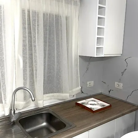 Apartment Nn With Balcony 1 Tirana