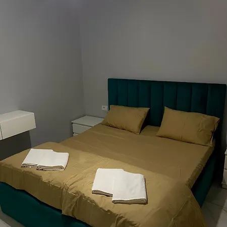 Nn With Balcony 1 Apartment *